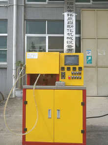 多組分比例配膠、配漆機